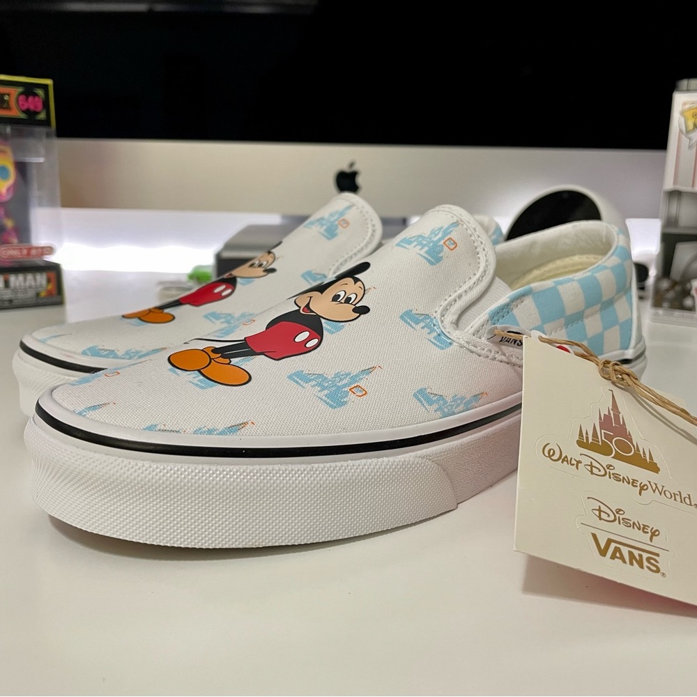 Walt Disney World 50th Anniversary x Vans Slip-on Shoes Mens sz 4 wmns sz 5.5